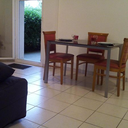 T2 36 M2 Pres Du Lac, Parc 55 Hectares Accessible A Pied ! Бержерак Екстериор снимка